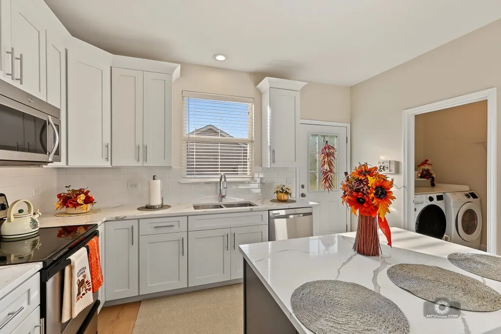 2151 Grayhawk Drive IL