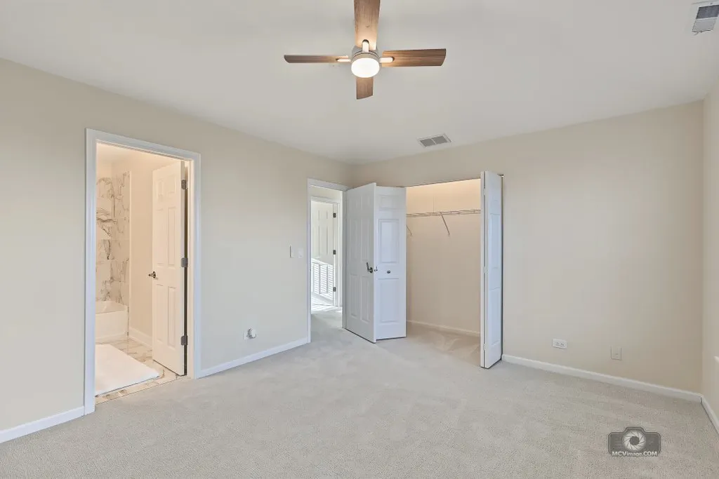 2151 Grayhawk Drive IL