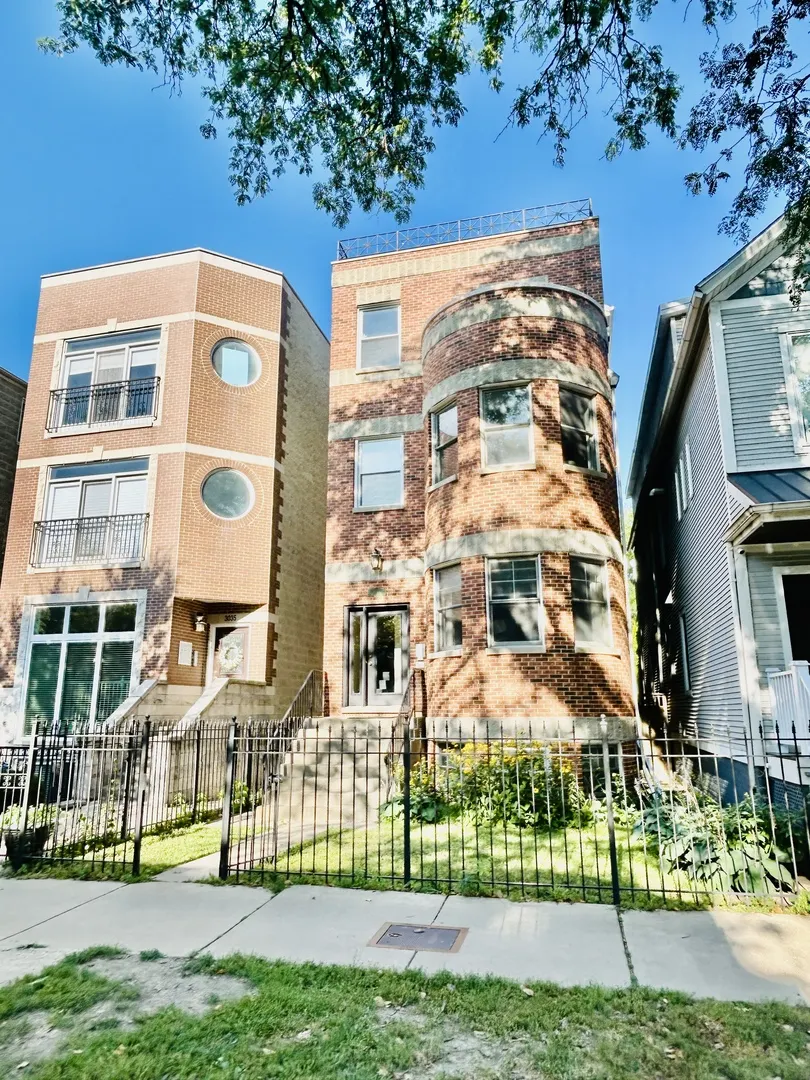 3033 N Racine Avenue IL #1
