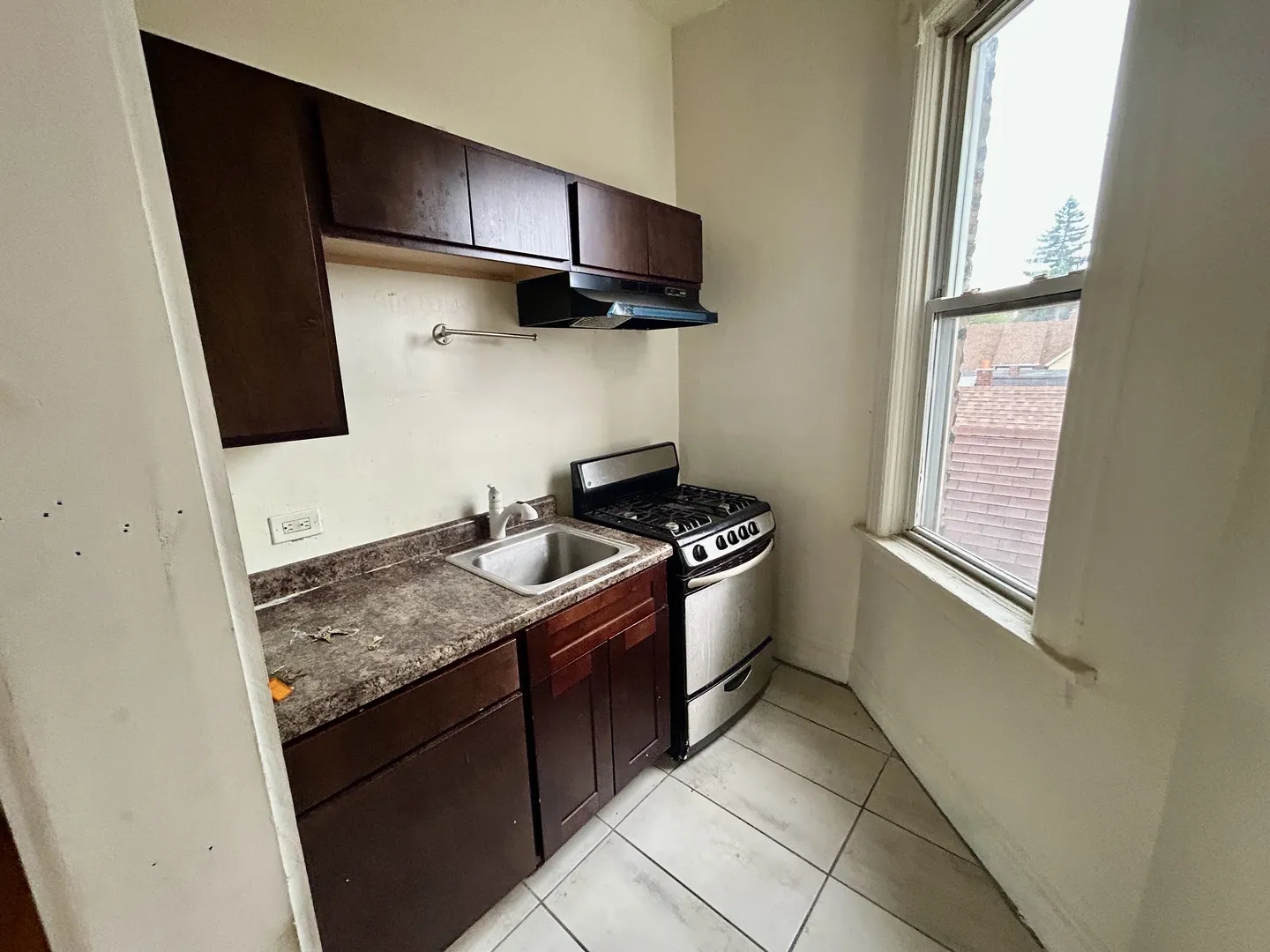 735 E 88TH Street IL