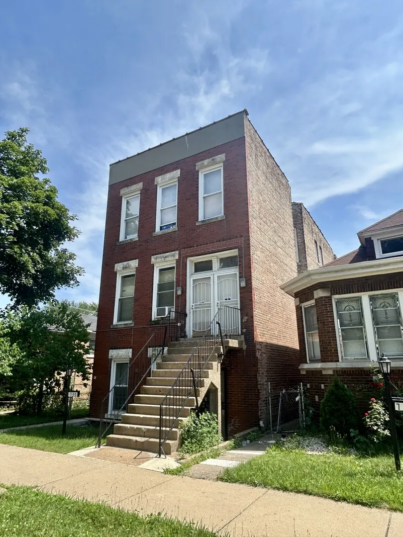735 E 88TH Street IL