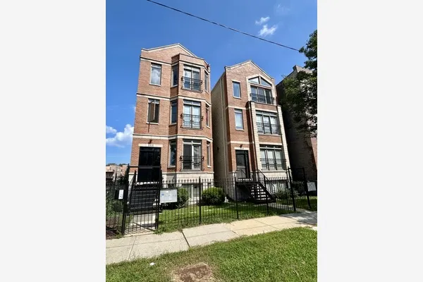 5331 S Calumet Avenue IL