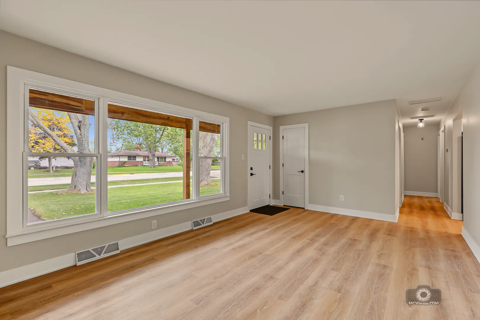5639 W Wilson Street IL