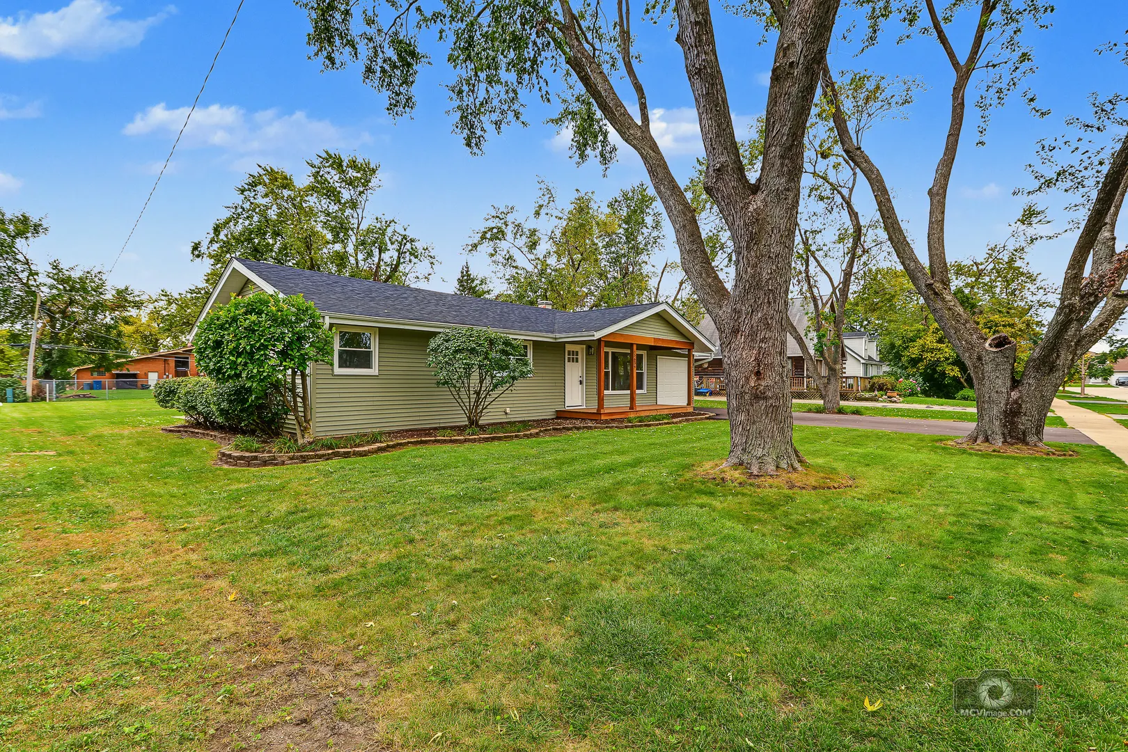 5639 W Wilson Street IL