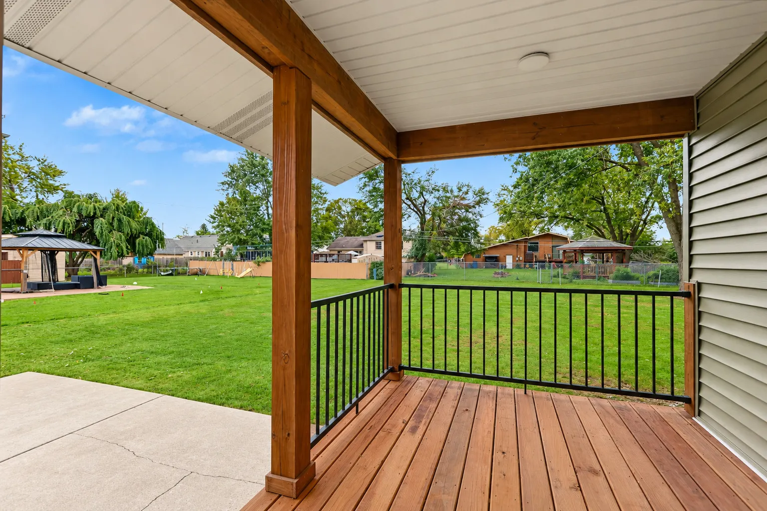 5639 W Wilson Street IL
