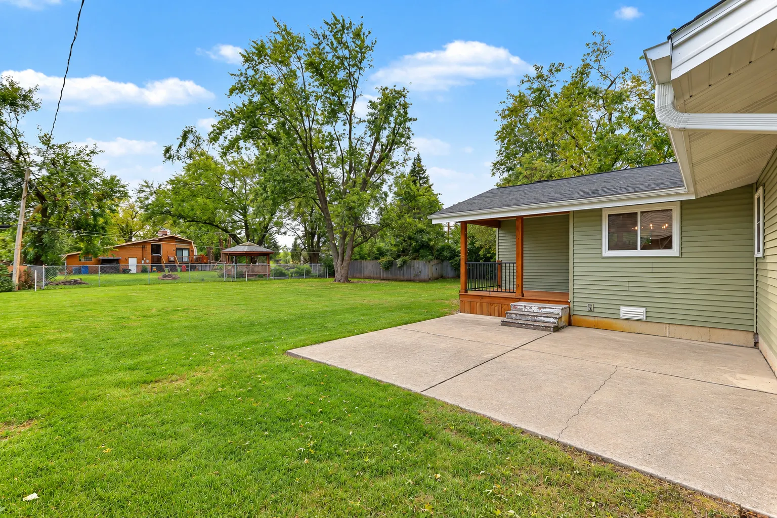 5639 W Wilson Street IL
