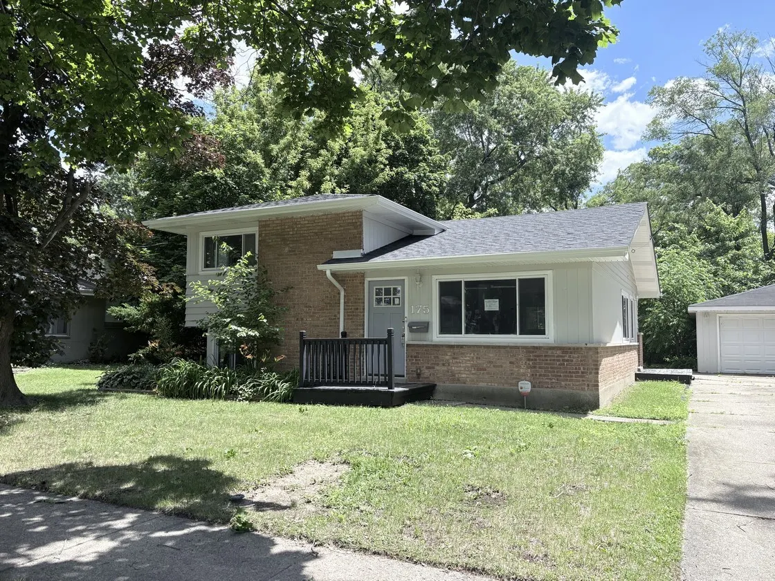 175 Westwood Drive IL