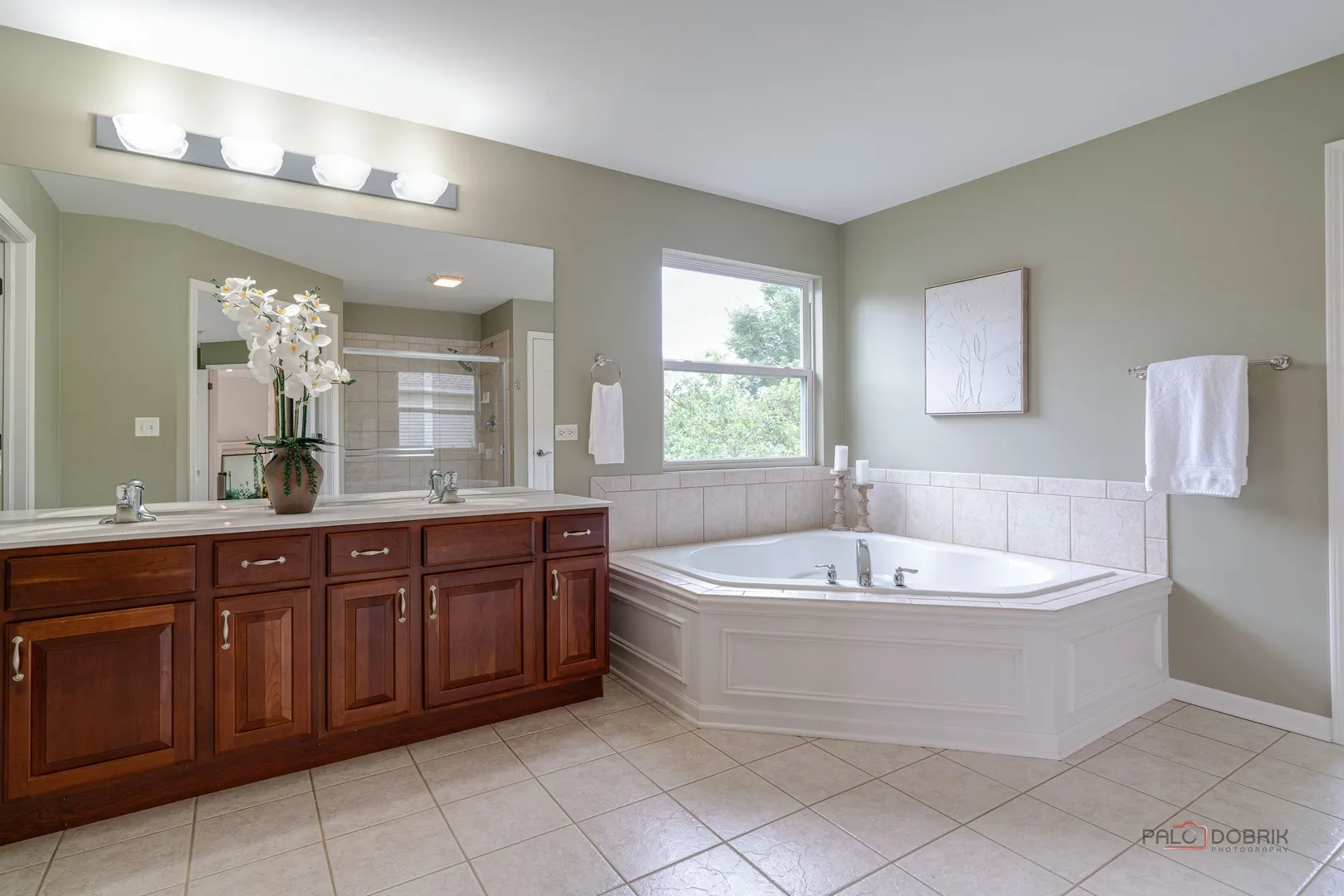 1575 McClellan Drive IL
