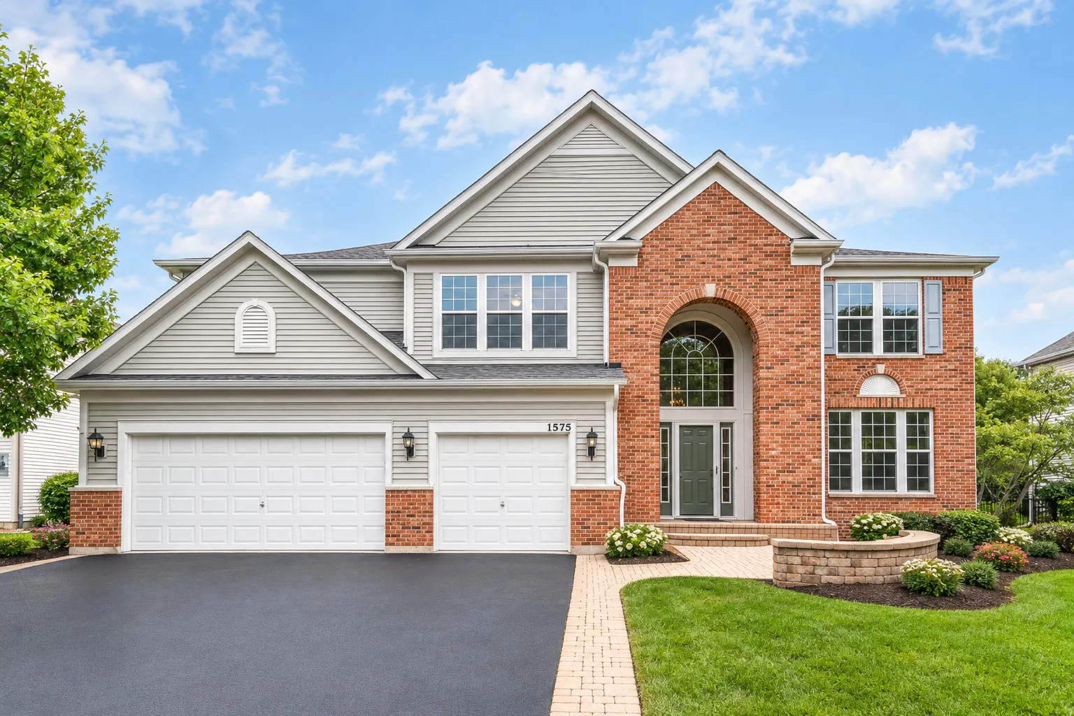 1575 McClellan Drive IL