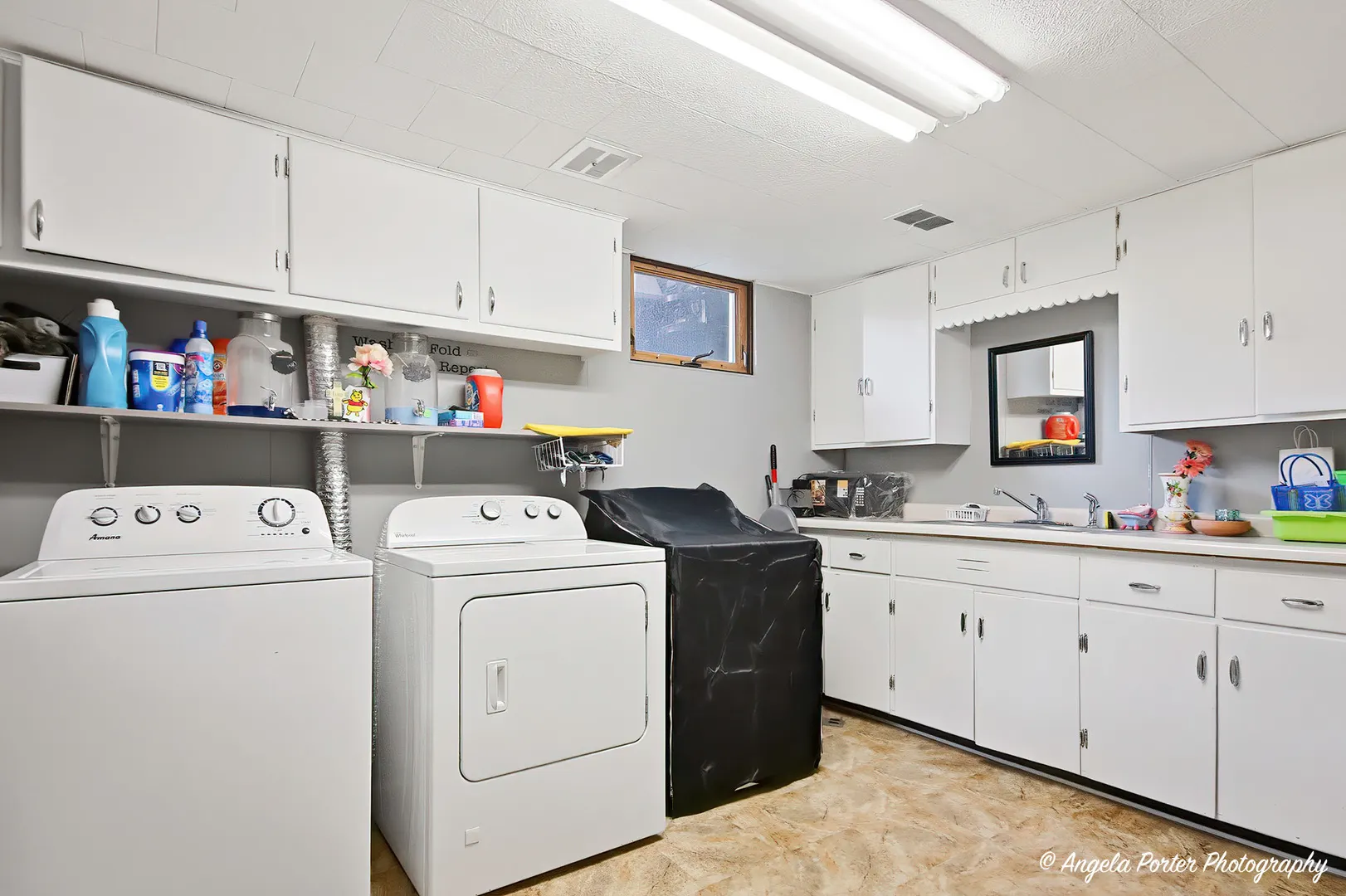 1746 WALNUT Drive IL
