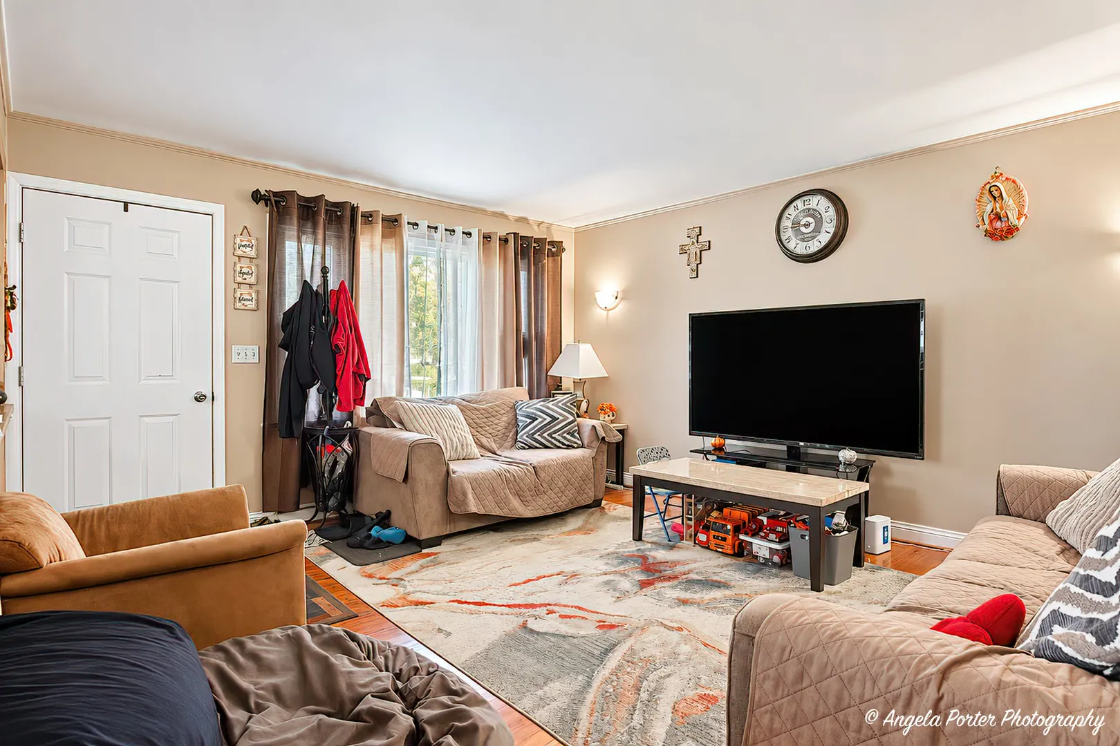 1746 WALNUT Drive IL