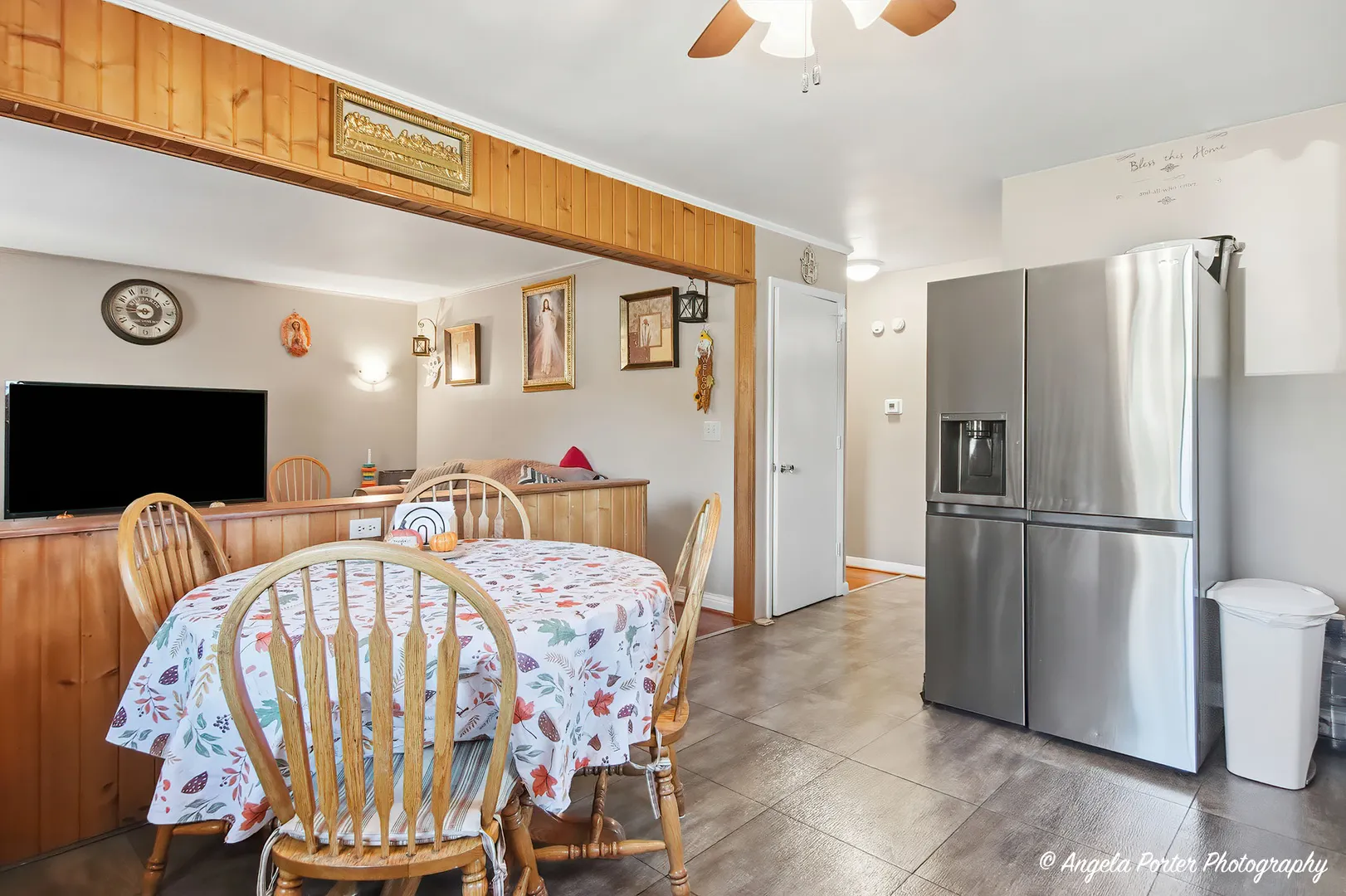 1746 WALNUT Drive IL