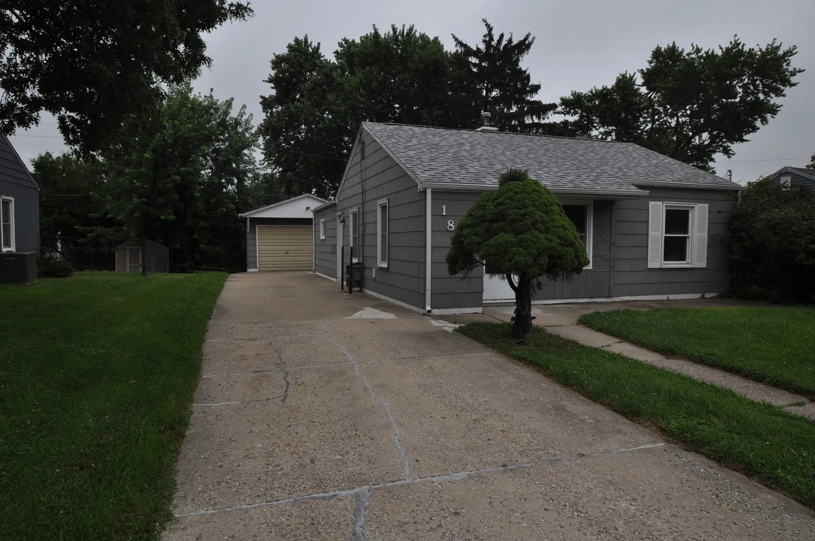 1852 North Street IA
