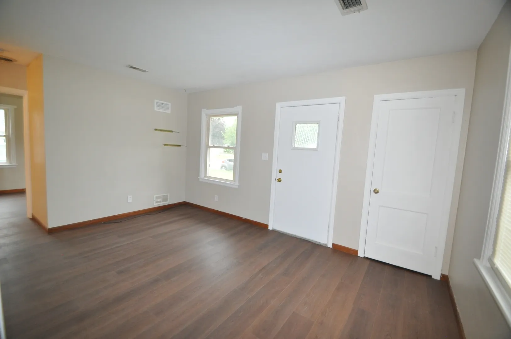 1852 North Street IA