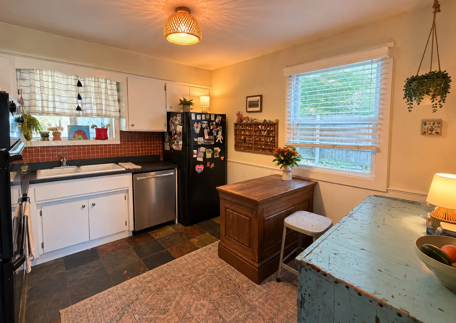 643 E Rockland Road IL