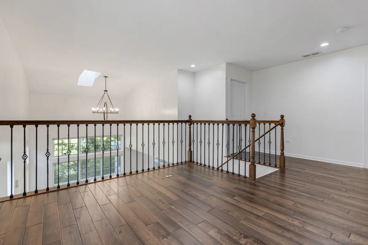 382 Vaughn Circle IL