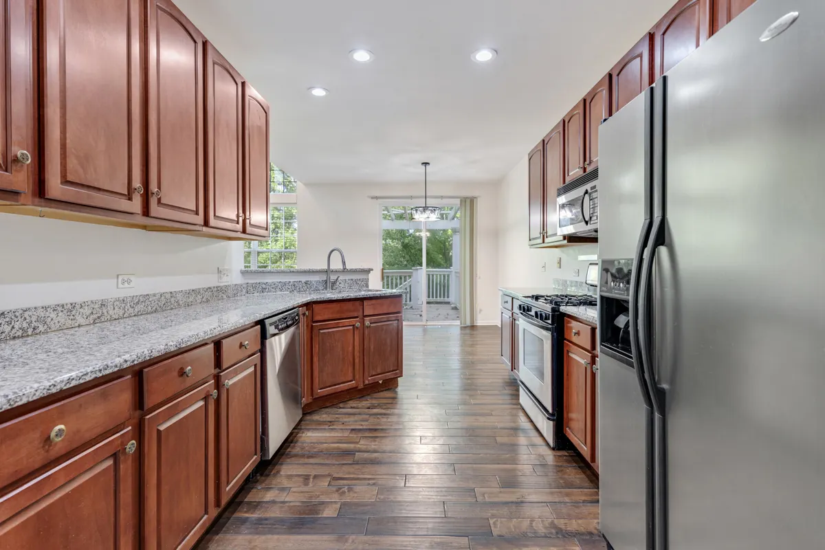 382 Vaughn Circle IL