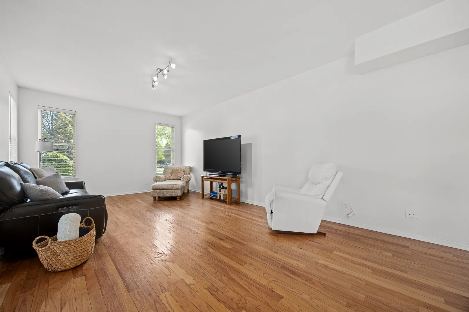 1255 Chicory Lane IL