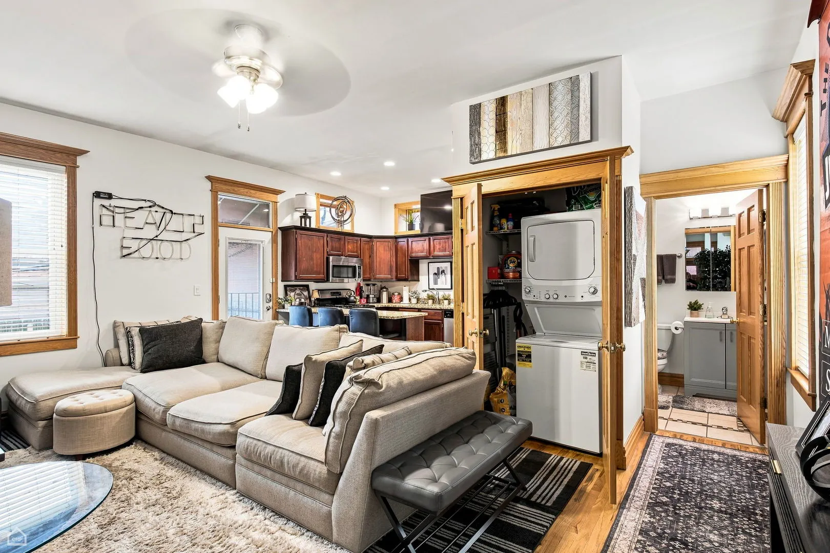3728 S Emerald Avenue IL