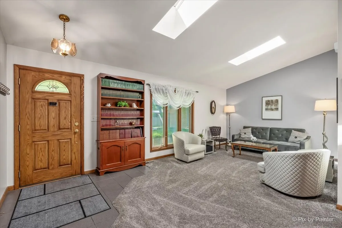 152 Jacquelyn Drive IL