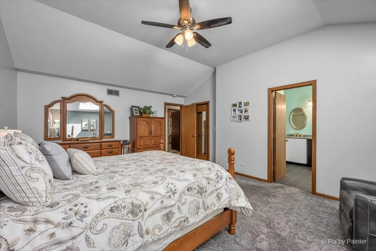 152 Jacquelyn Drive IL