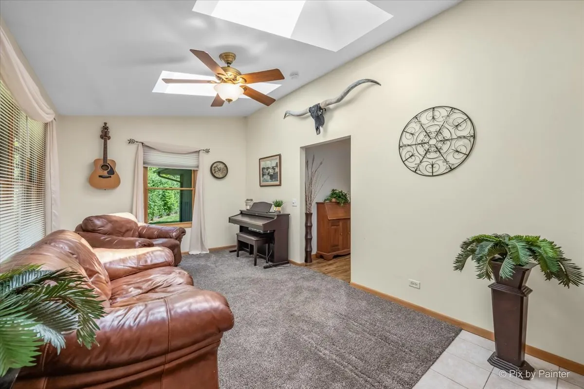 152 Jacquelyn Drive IL