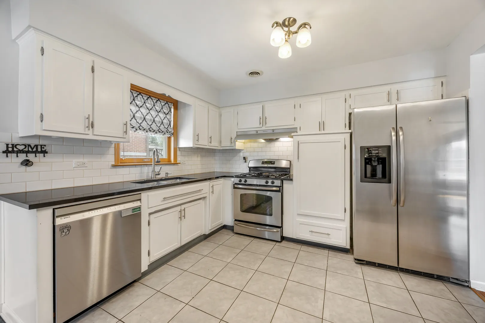 952 W Grant Drive IL