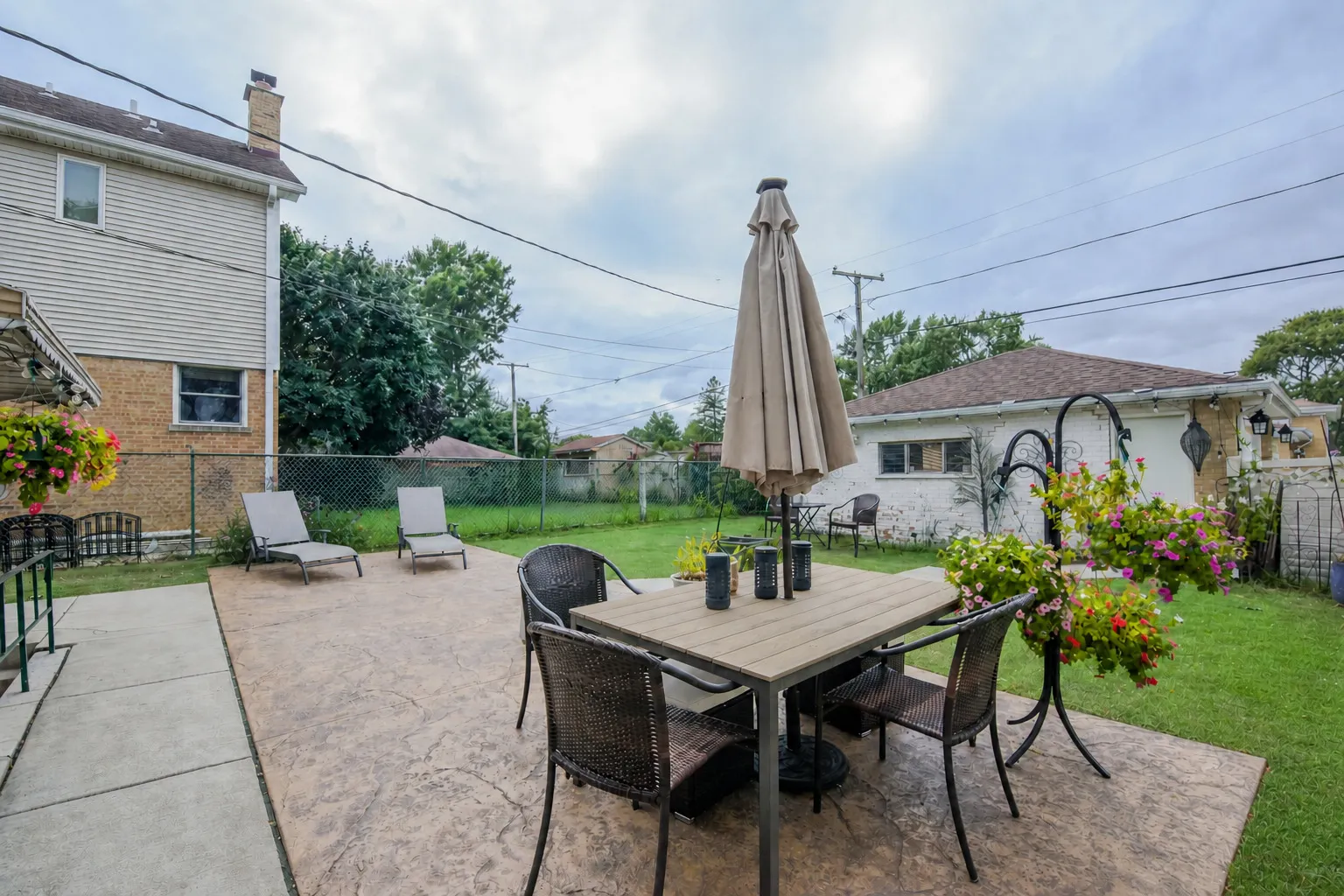8662 N Ozark Avenue IL