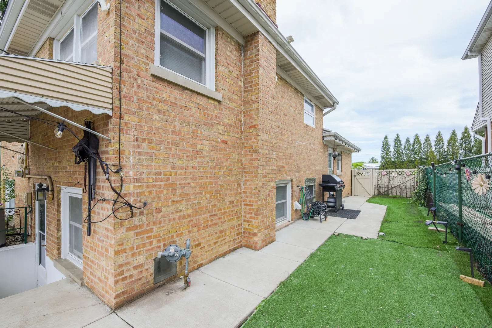 8662 N Ozark Avenue IL