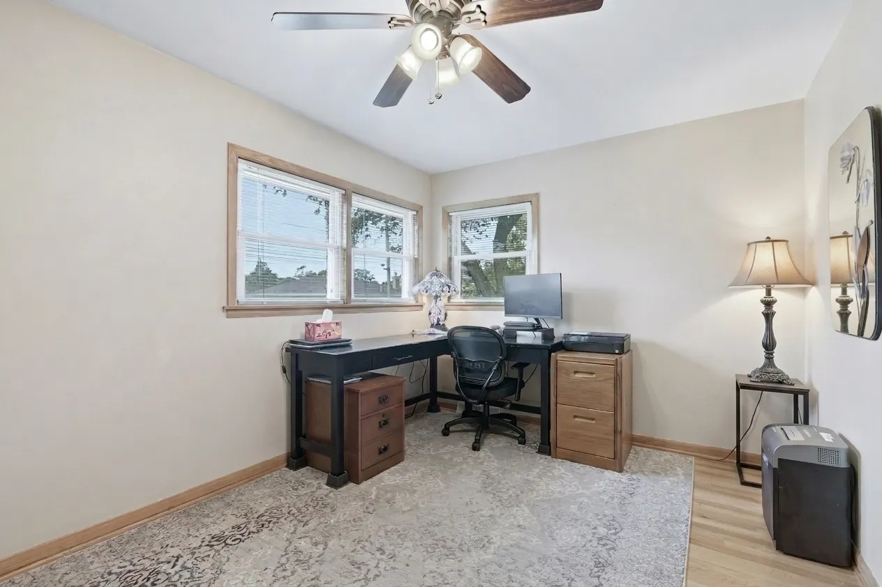 8662 N Ozark Avenue IL
