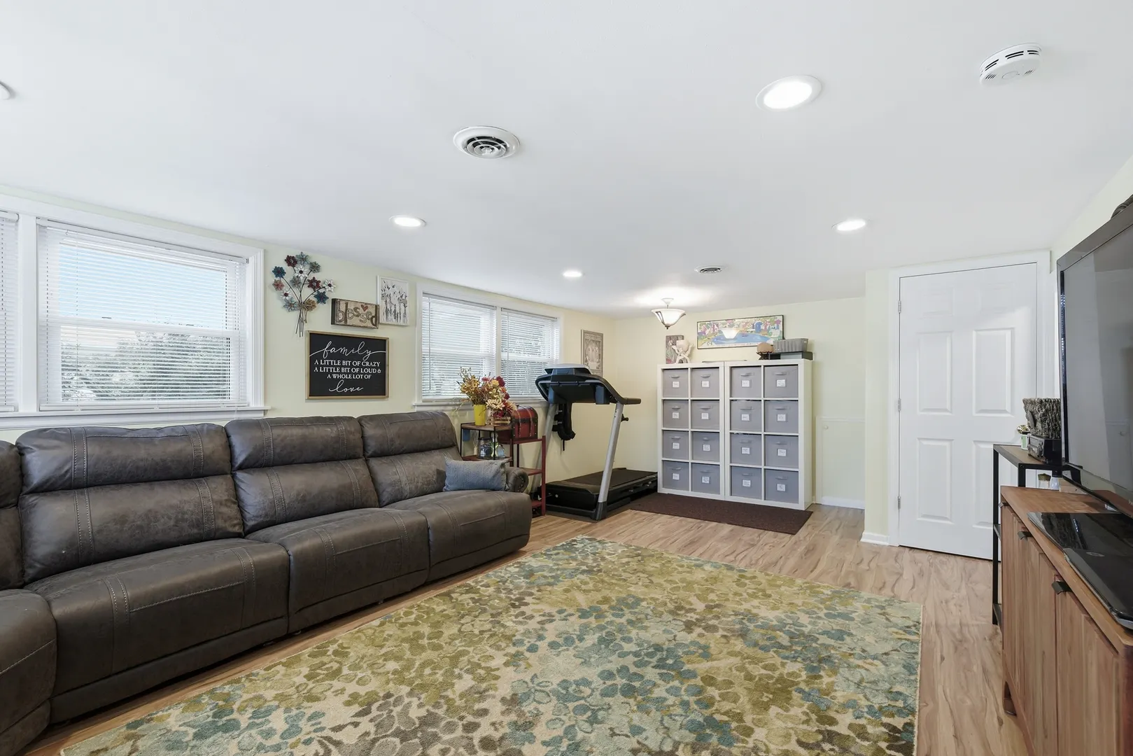 8662 N Ozark Avenue IL