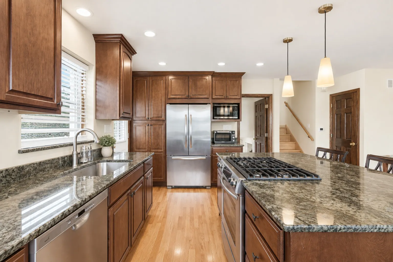 8662 N Ozark Avenue IL
