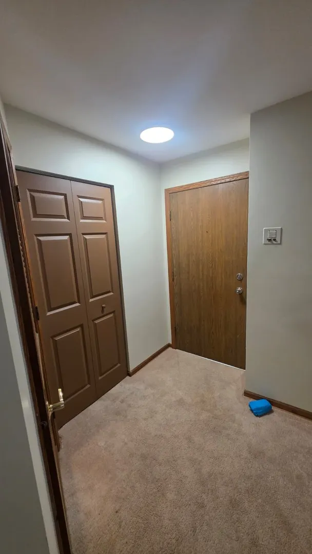 620 MALLARD Court IL #D1