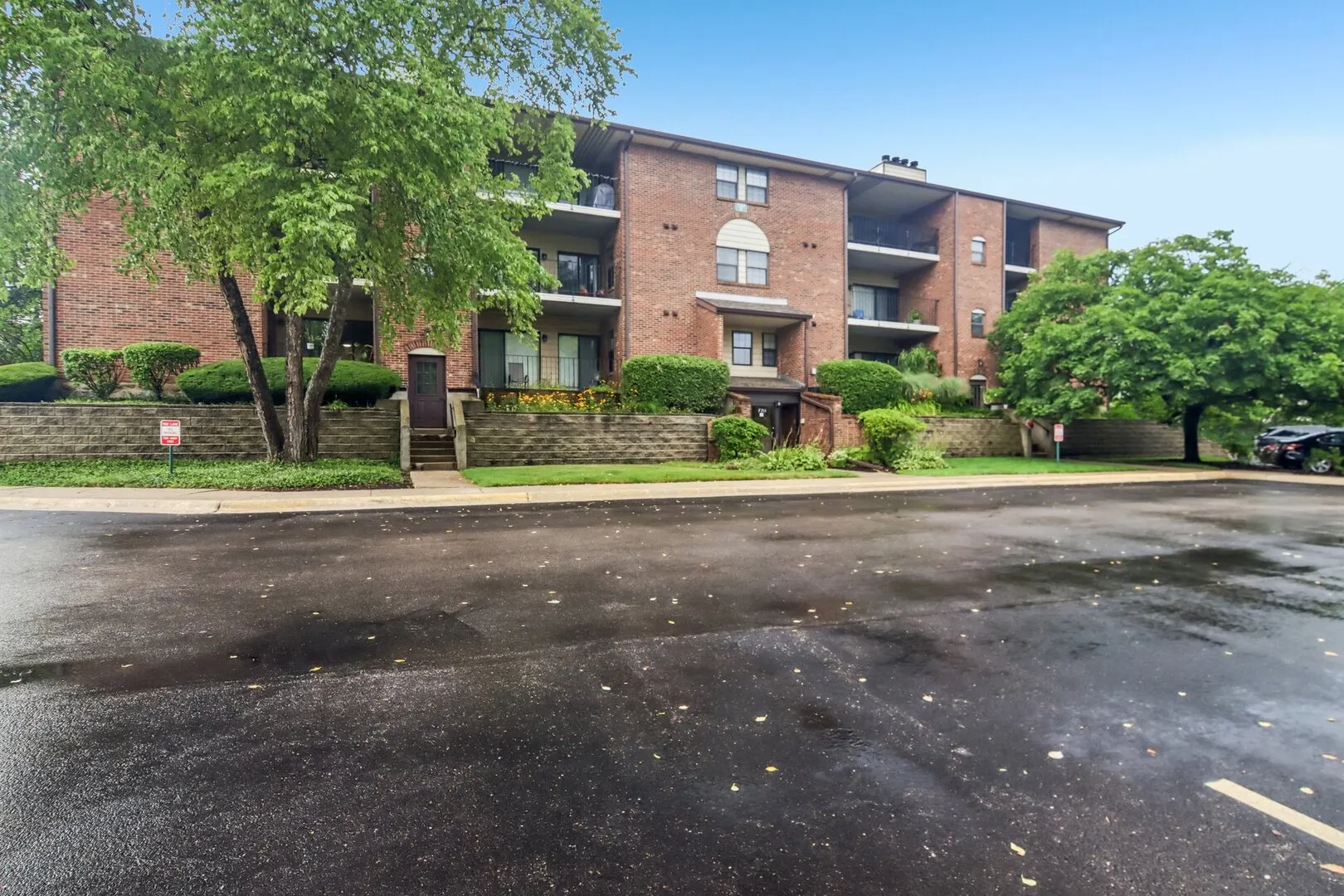 720 Weidner Road IL #200