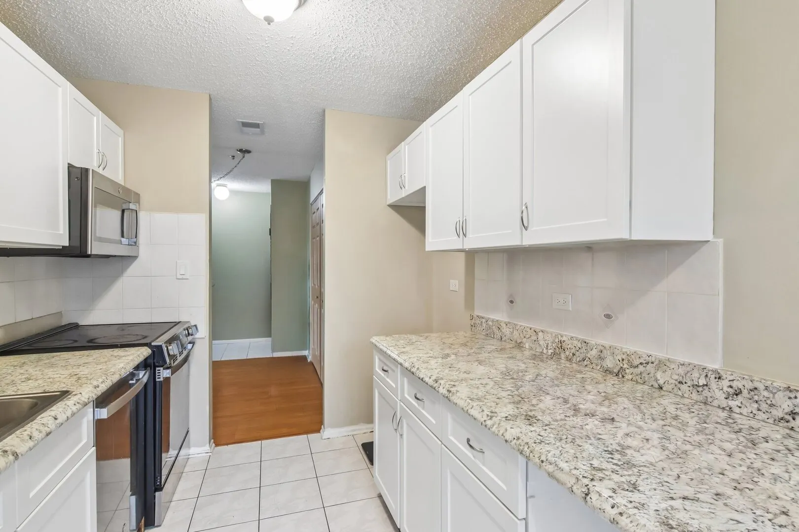 720 Weidner Road IL #200