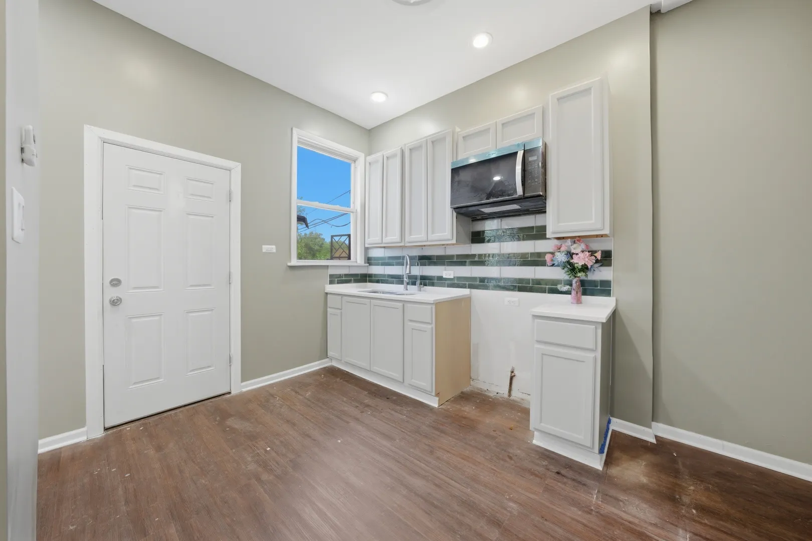 2626 W Wilcox Street IL