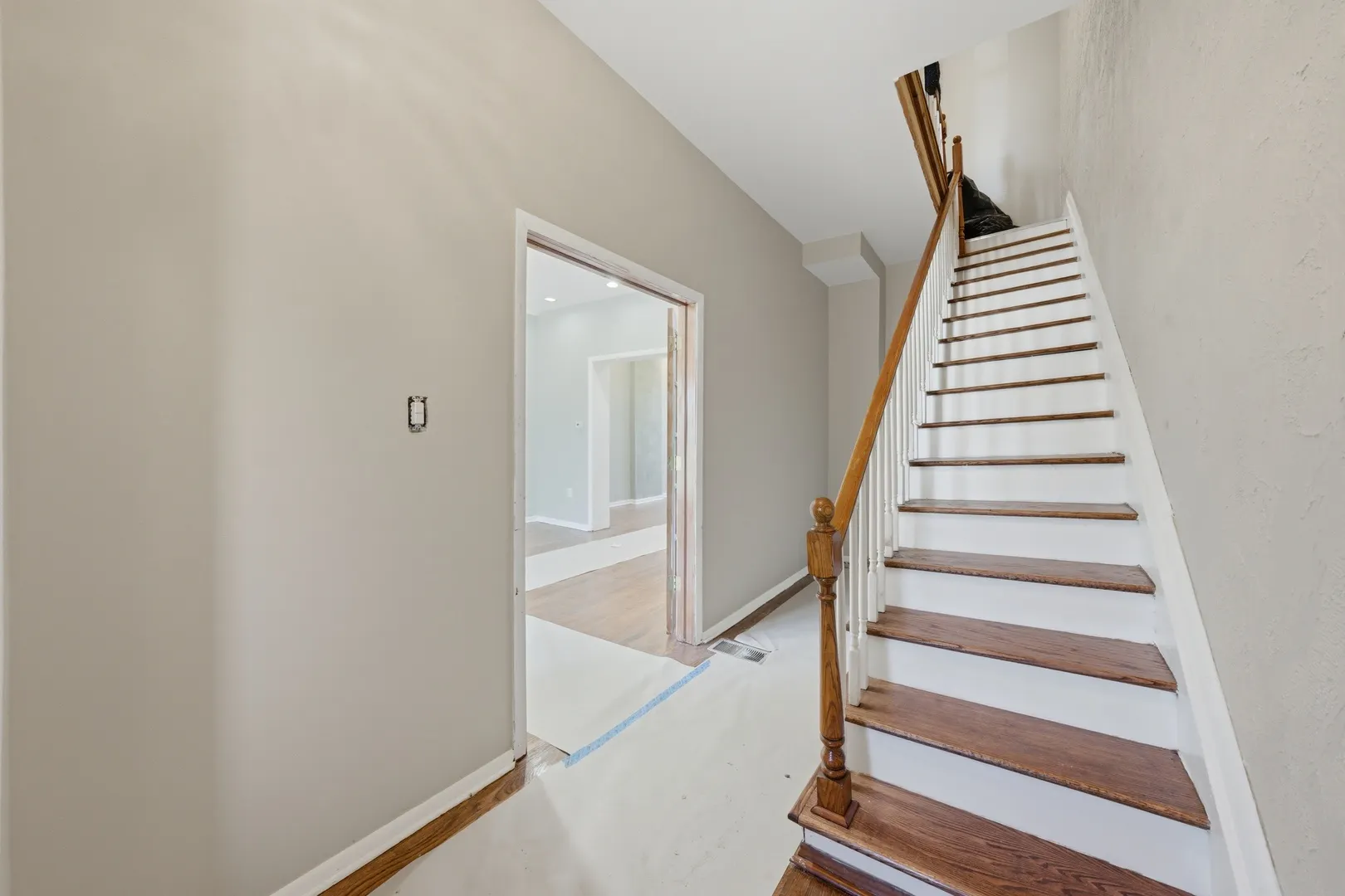 2626 W Wilcox Street IL
