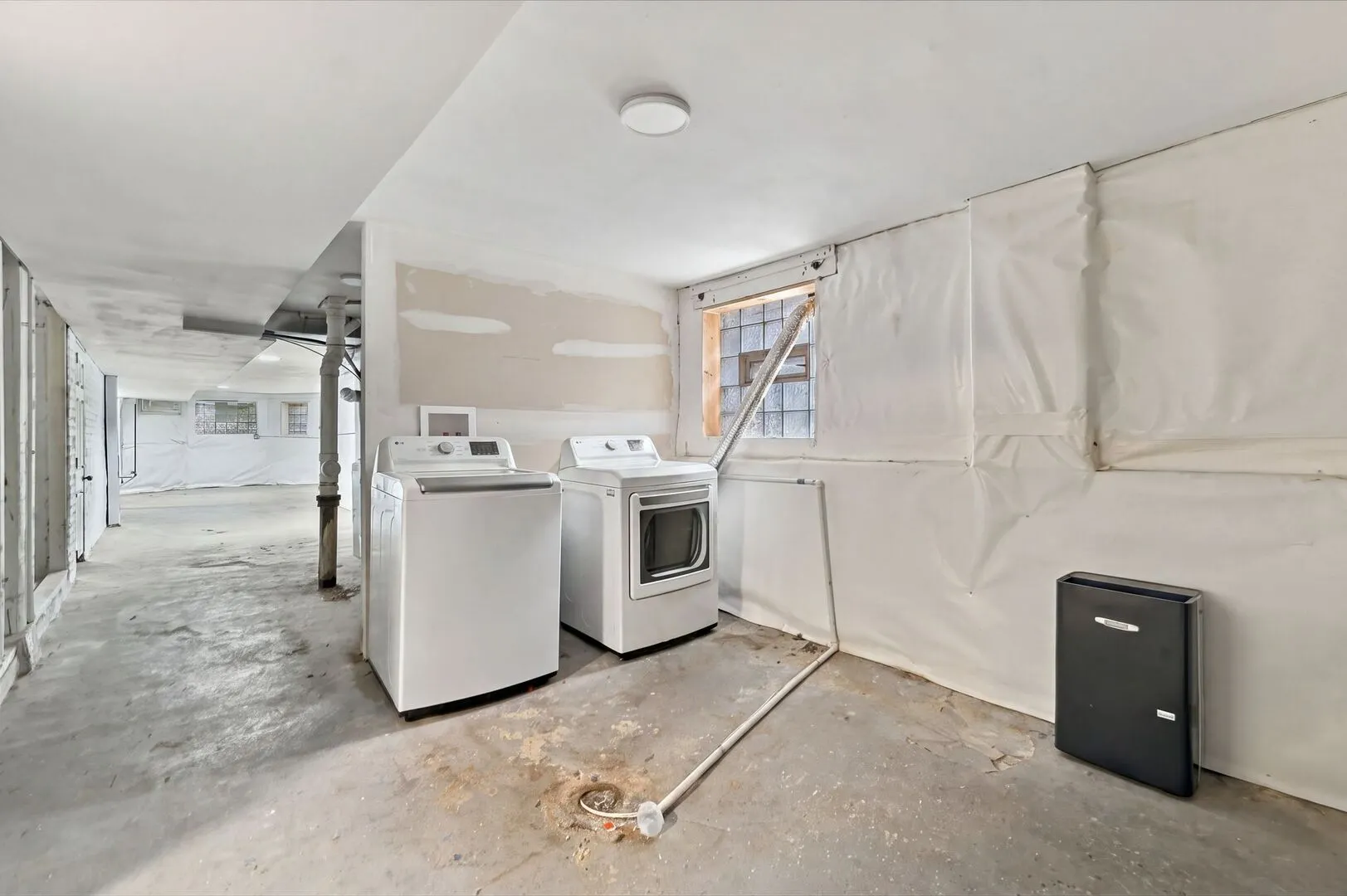 7010 S King Drive IL