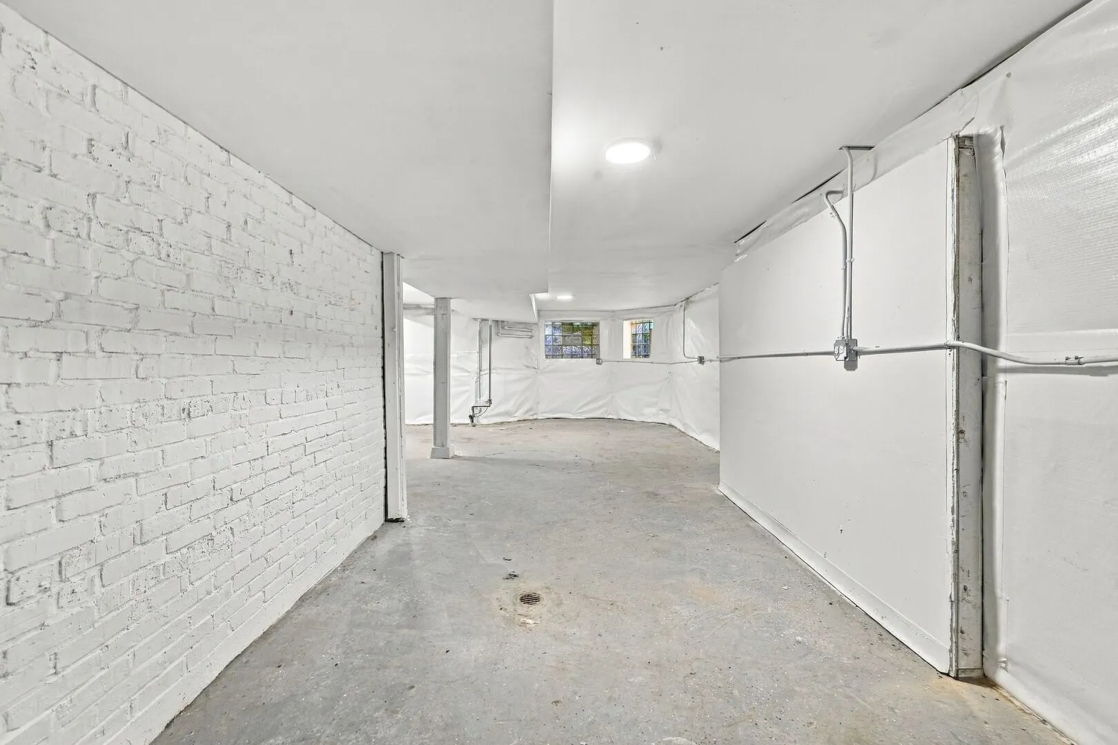 7010 S King Drive IL
