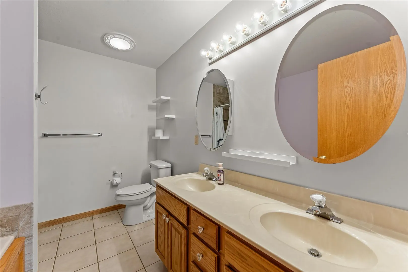 101 Red Bud Court IL
