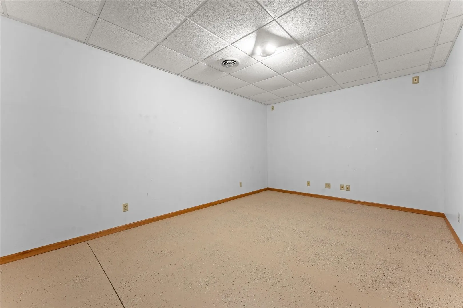 101 Red Bud Court IL