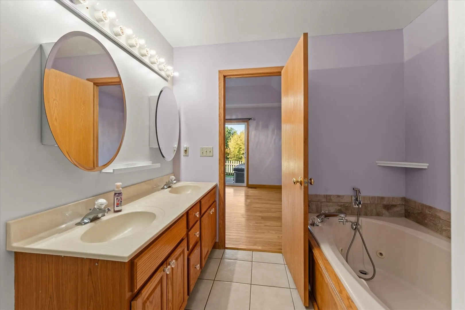 101 Red Bud Court IL