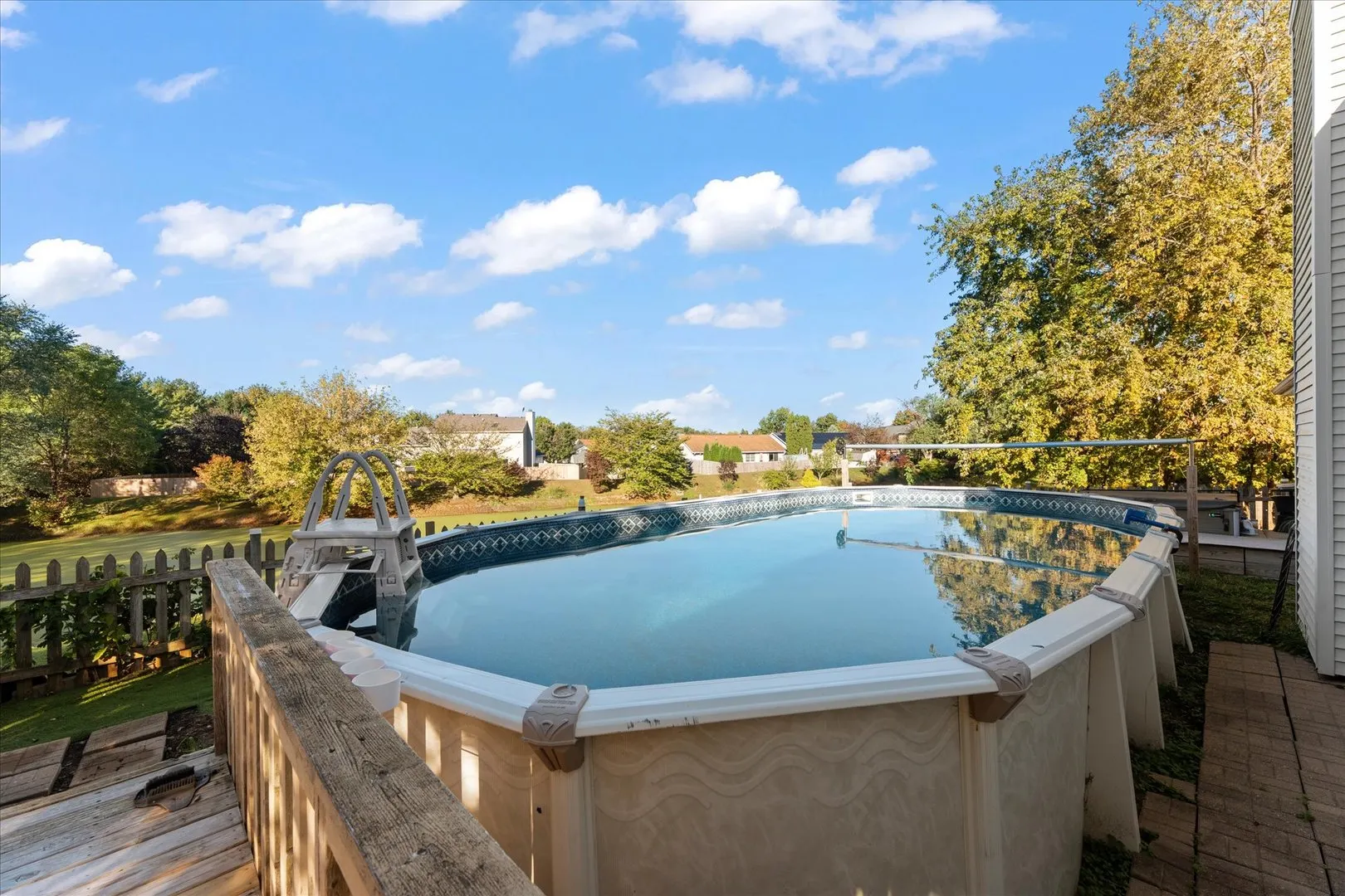 101 Red Bud Court IL
