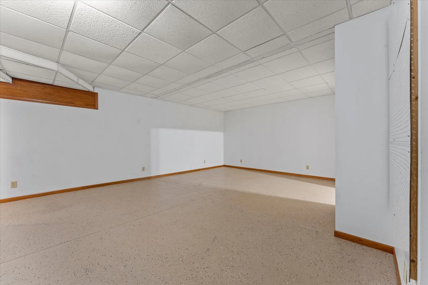 101 Red Bud Court IL