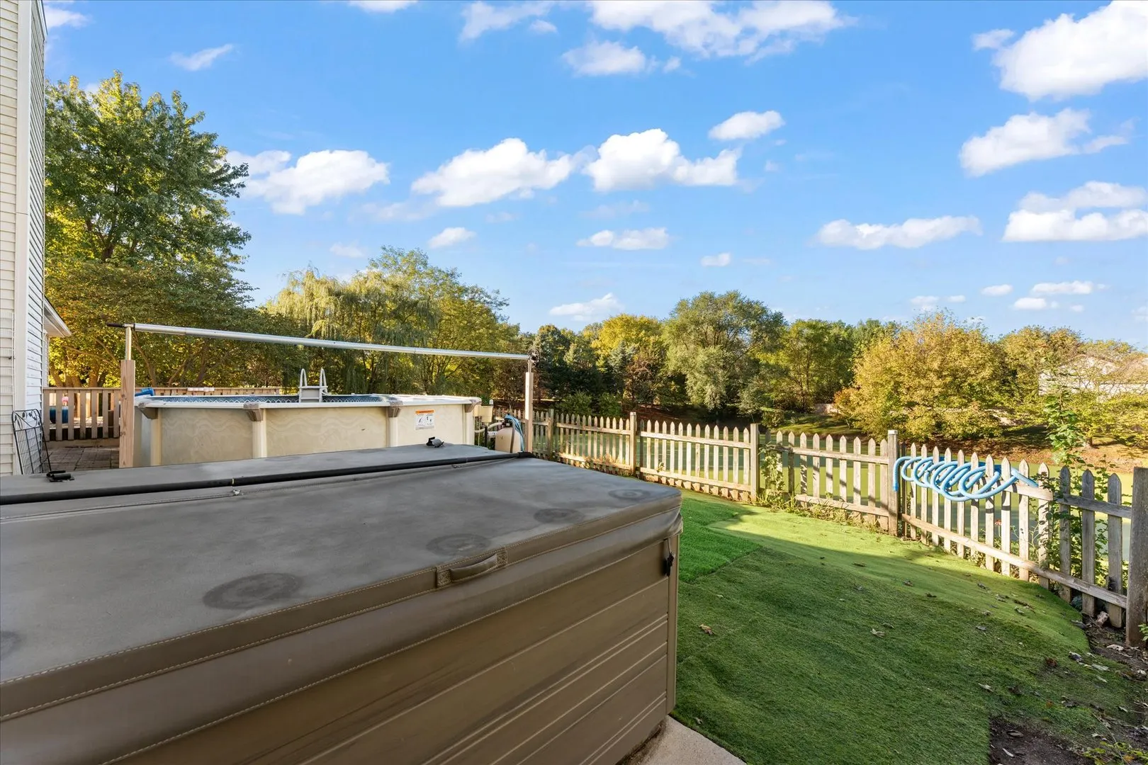 101 Red Bud Court IL