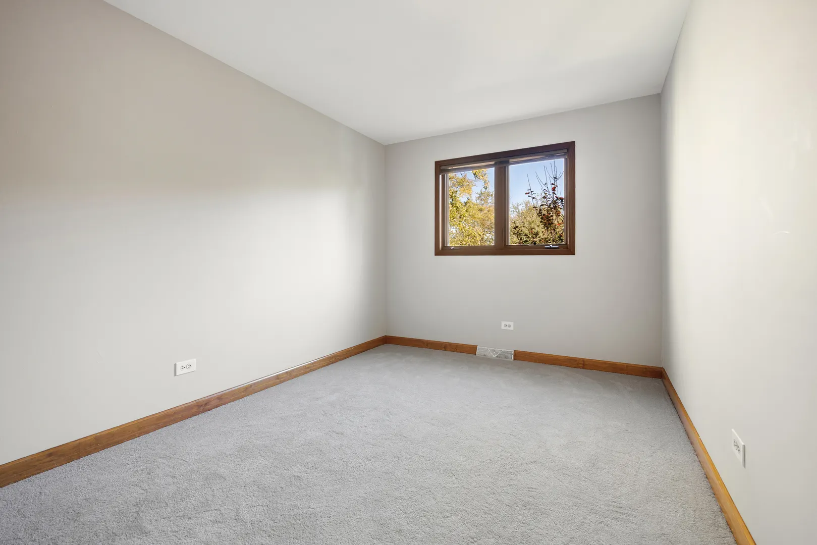 429 ELM Street IL