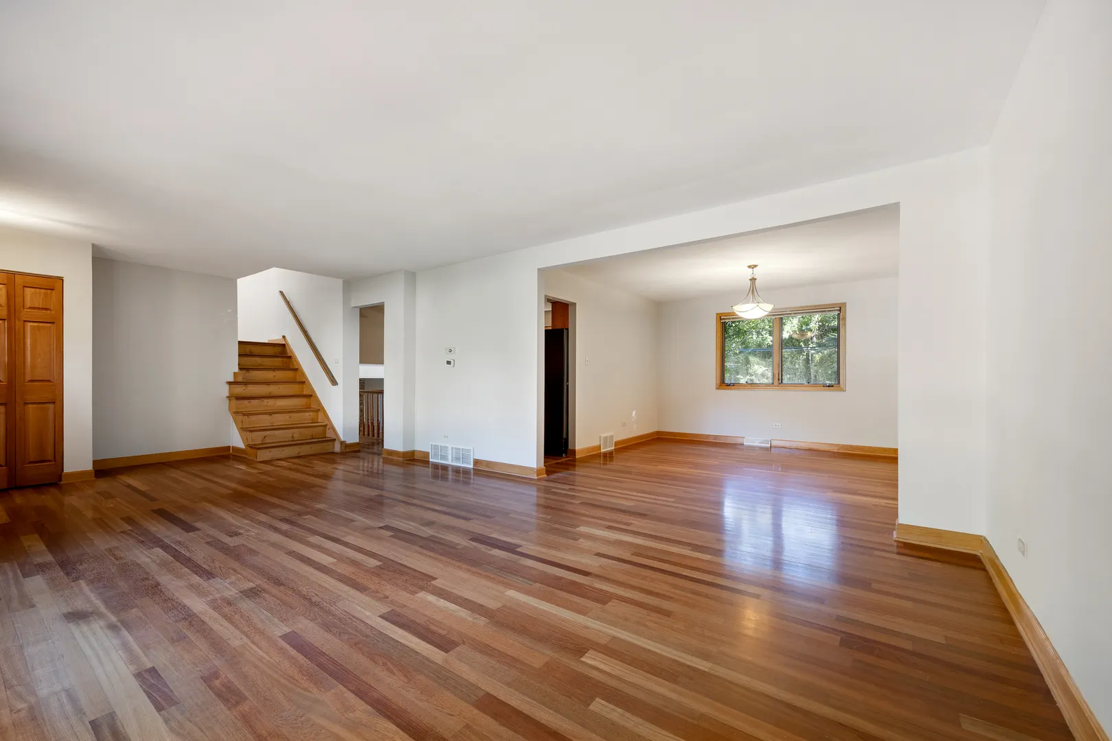 429 ELM Street IL