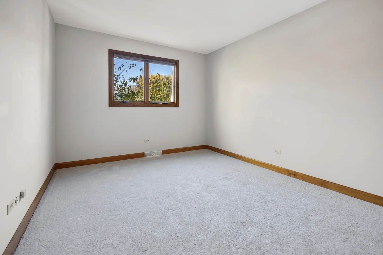 429 ELM Street IL