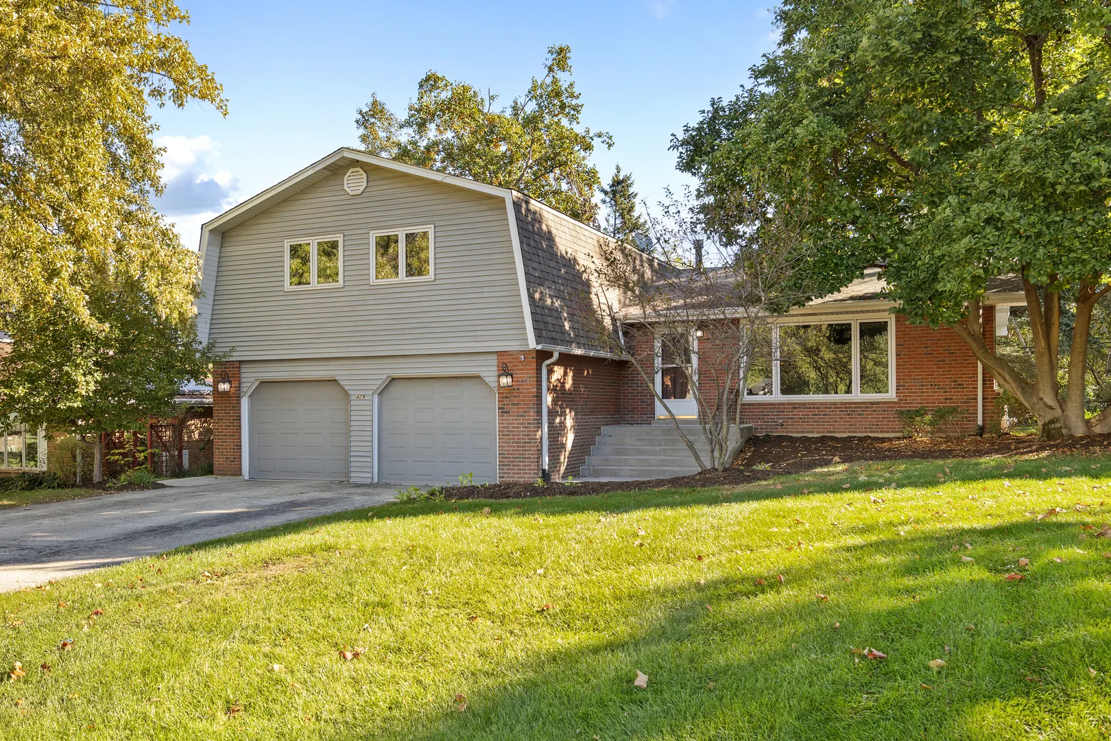 429 ELM Street IL