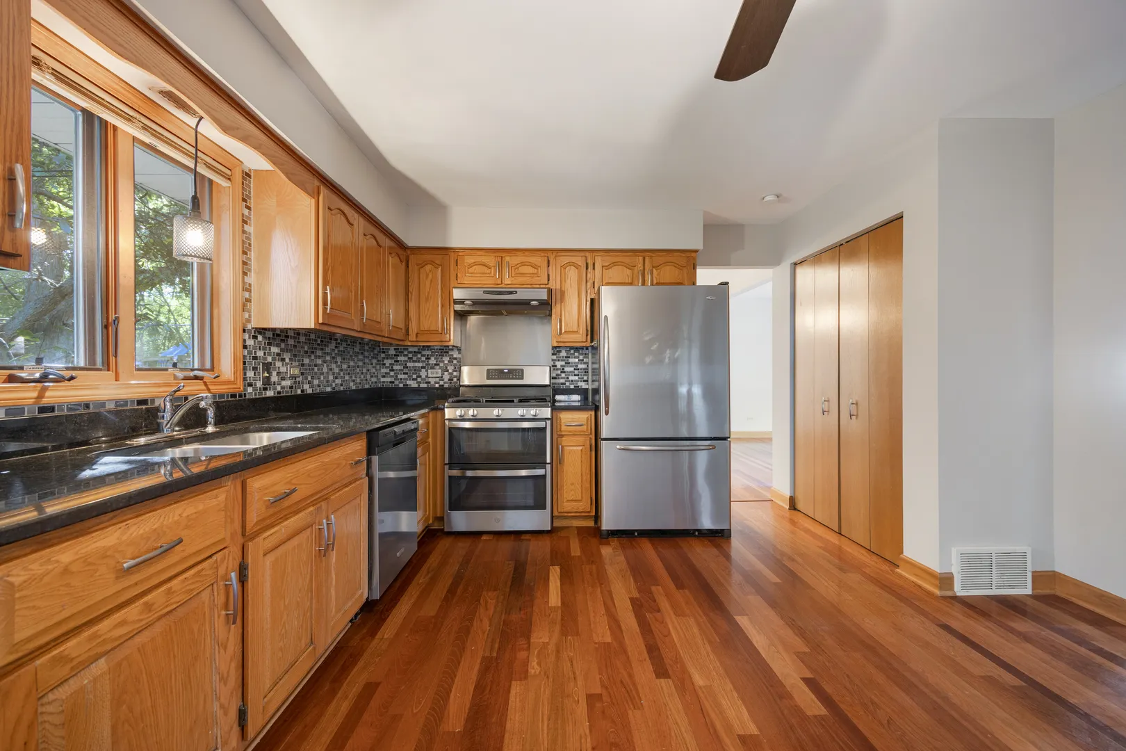 429 ELM Street IL
